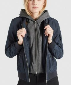 Khujo LARIFA - Giubbotto Bomber - Dunkelblau, Donna 16 Khujo LARIFA - Giubbotto Bomber - Dunkelblau, Donna -Offerte khujo Negozio 06d38a4d66d34279bc2417f729c11cfa