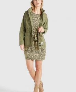 Khujo PAOLA2 - Parka - Oliv, Donna 12 Khujo PAOLA2 - Parka - Oliv, Donna -Offerte khujo Negozio 1e19bcc13c044cb4ae45d222430ec351