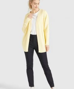 Khujo LADDY - Cardigan - Hellgelb, Donna 12 Khujo LADDY - Cardigan - Hellgelb, Donna -Offerte khujo Negozio 32ed28c3ec8c479489deb804353a096e