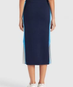 Khujo ROCK PRATA - Gonna A Tubino - Blue/white, Donna 12 Khujo ROCK PRATA - Gonna A Tubino - Blue/white, Donna -Offerte khujo Negozio 72fef35f8ece405b97fec630ea4cc7e8