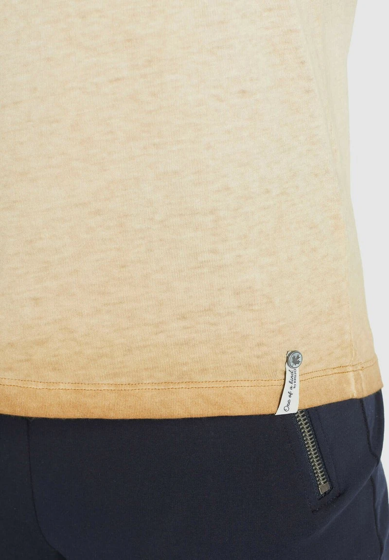 Khujo BARU - T-shirt Basic - Sand, Donna 11 Khujo BARU - T-shirt Basic - Sand, Donna - immagine 9